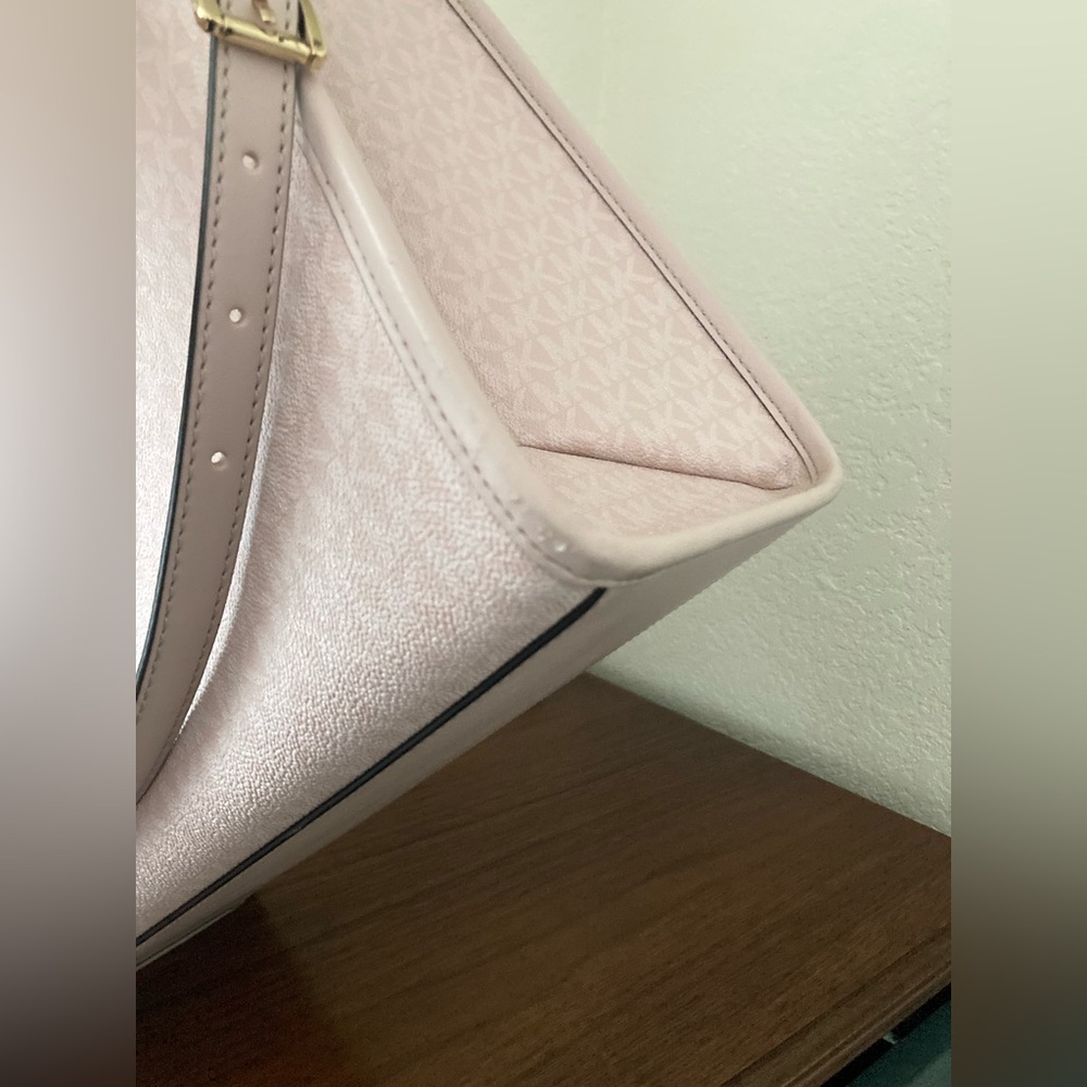 MICHAEL KORS Mirella Large MK Tote Bag - Picture 12 of 12